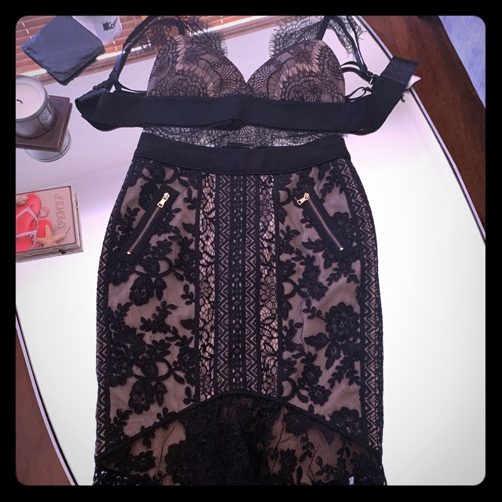 2 piece outfit size 0-2 worn once for New …